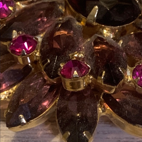 Beautiful Vintage Brooch - Picture 6 of 7